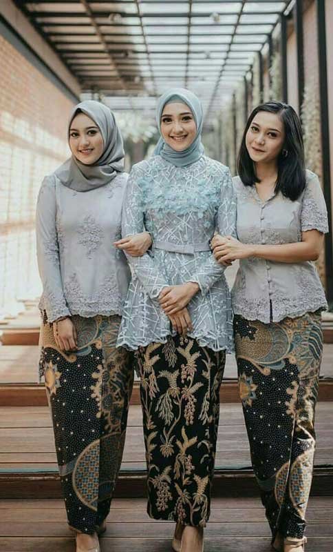 Model Kebaya Hijab Wisuda Muslim